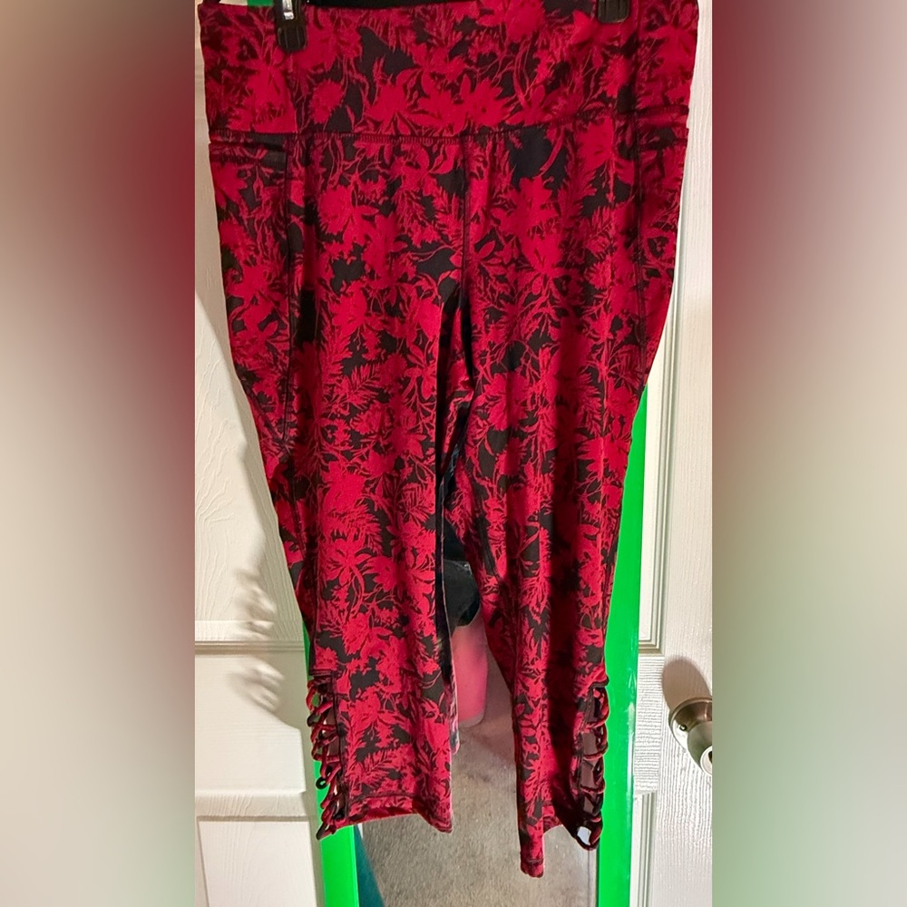 Leggings by Livi Activewear - Picture 2 of 4